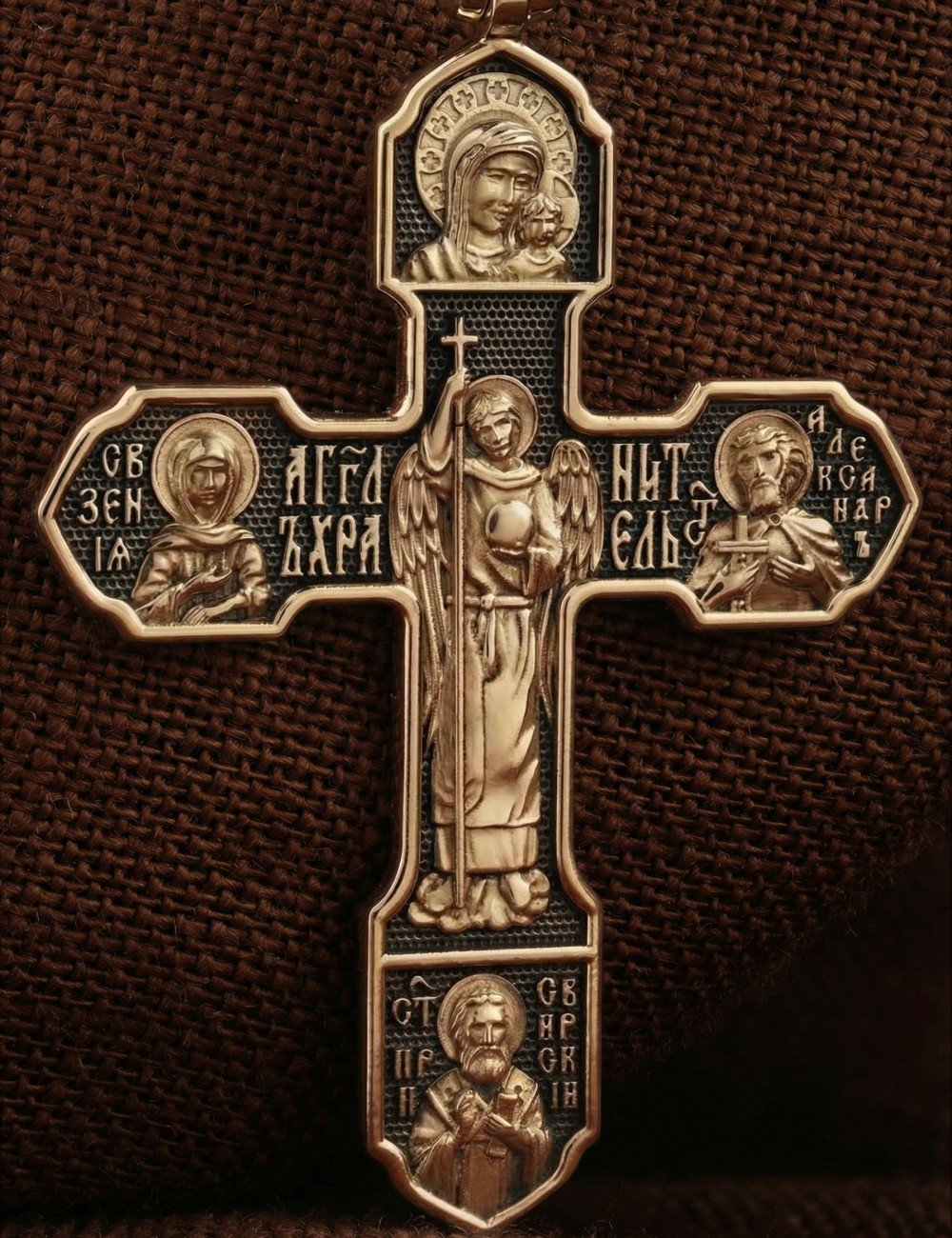 Крест из золота