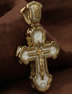 Крест из лимонного золота c бивнем мамонта
