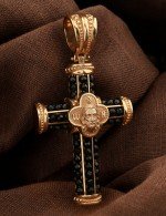 Крест из золота c ониксом