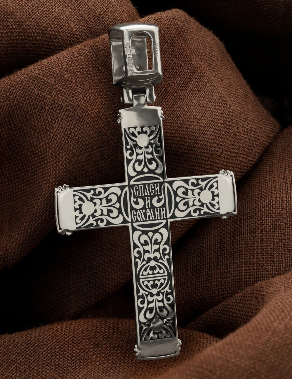 Крест из белого золота c эмалью и эбеновым деревом