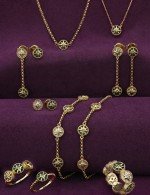 Серьги из лимонного золота c бриллиантами, малахитом и перламутром