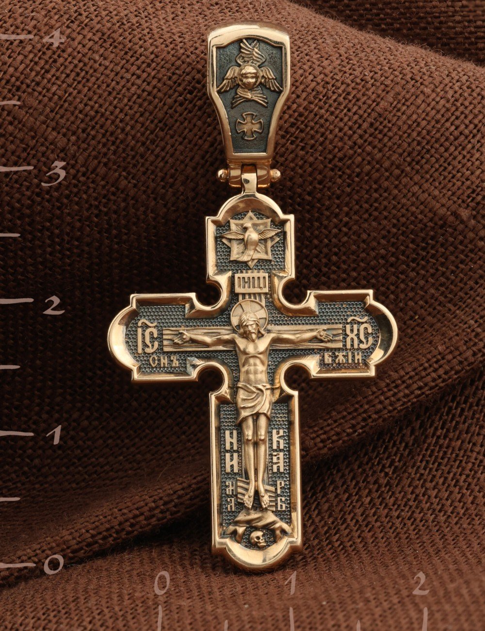 Крест из золота