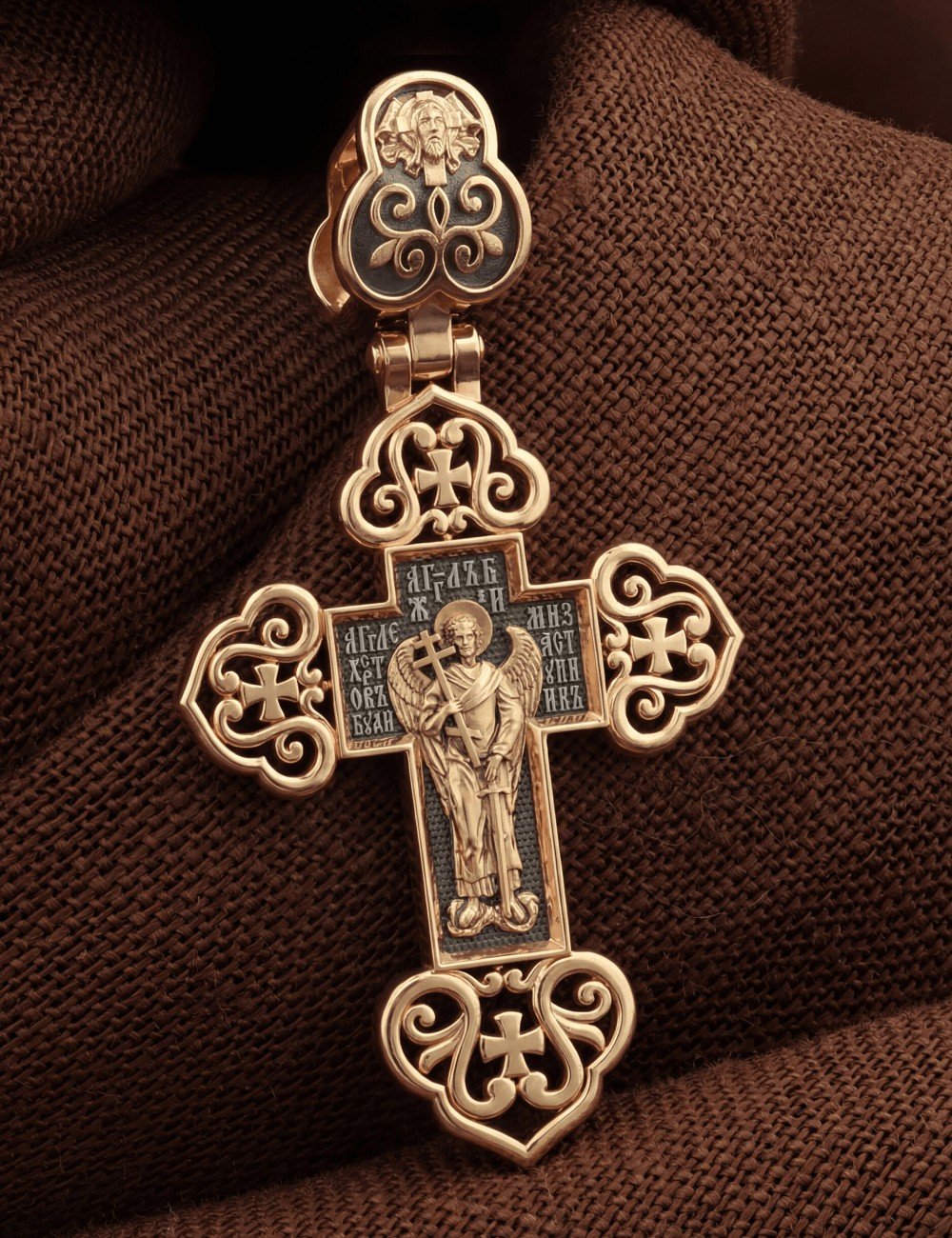 Крест из золота