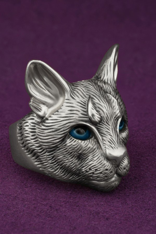 Кольцо из белого золота c эмалью