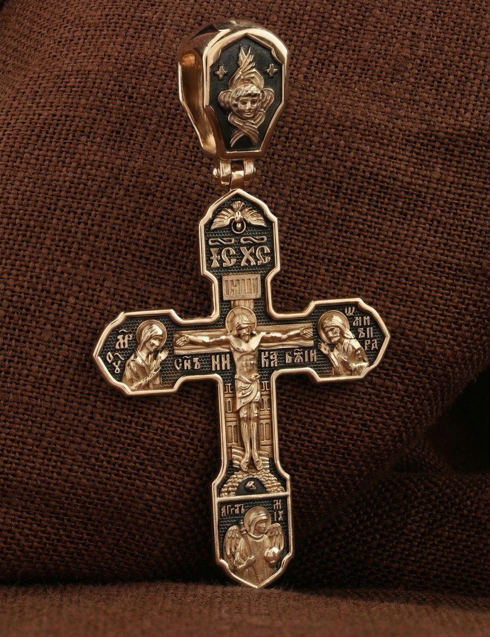 Крест из золота