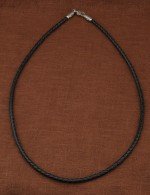 Гайтан из белого золота c кожаным шнурком