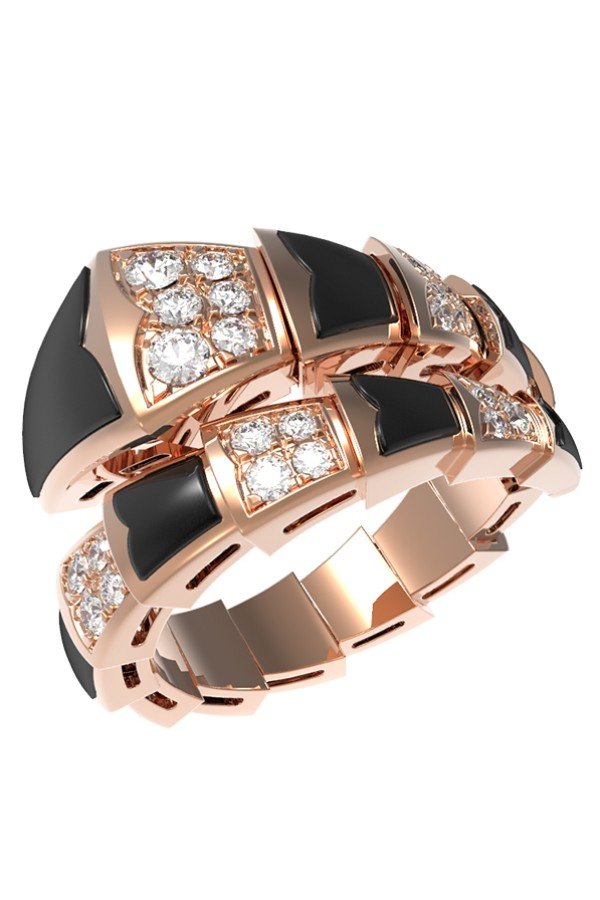 Кольцо из золота c бриллиантами и ониксом