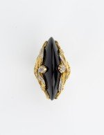 Кольцо из лимонного золота c бриллиантами и ониксом