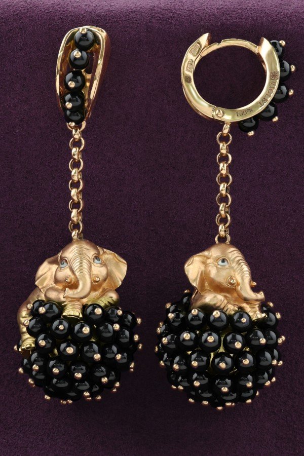 Серьги из золота c эмалью и ониксом