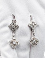 Серьги из белого золота c бриллиантами