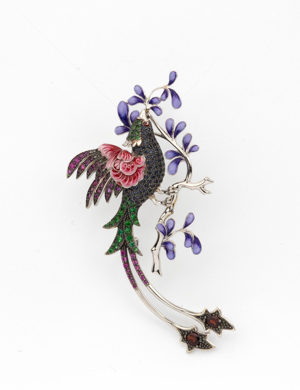 Брошь из белого золота c эмалью, фианитом и гранатом