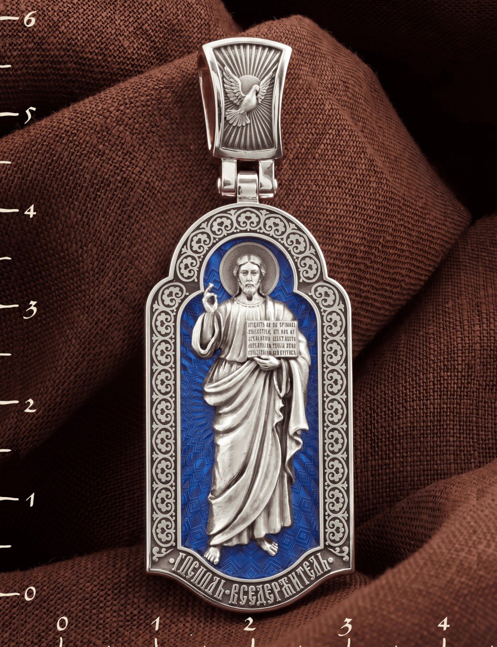 Образок из белого золота c эмалью