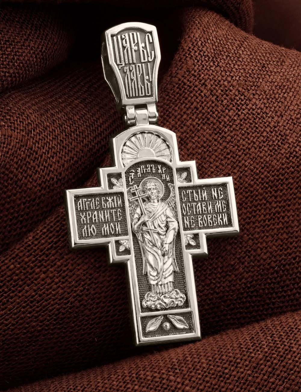 Крест из белого золота