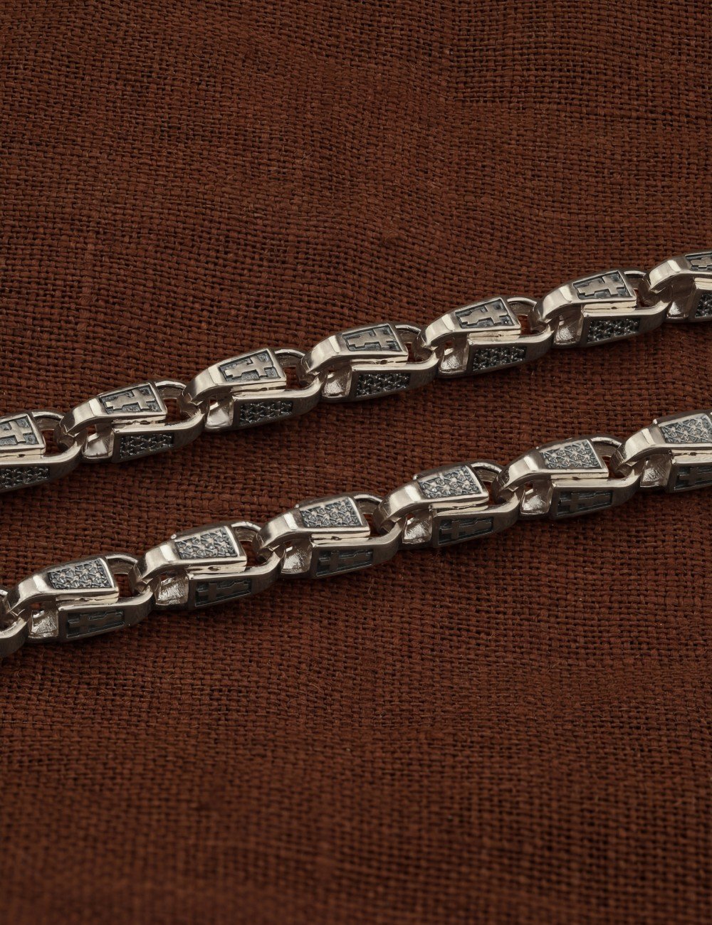 Цепь из белого золота