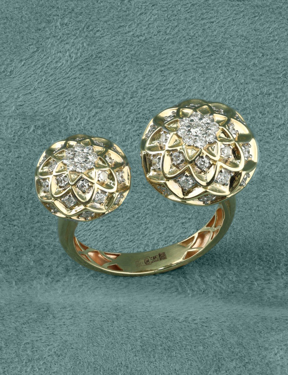 Кольцо из лимонного золота c бриллиантами