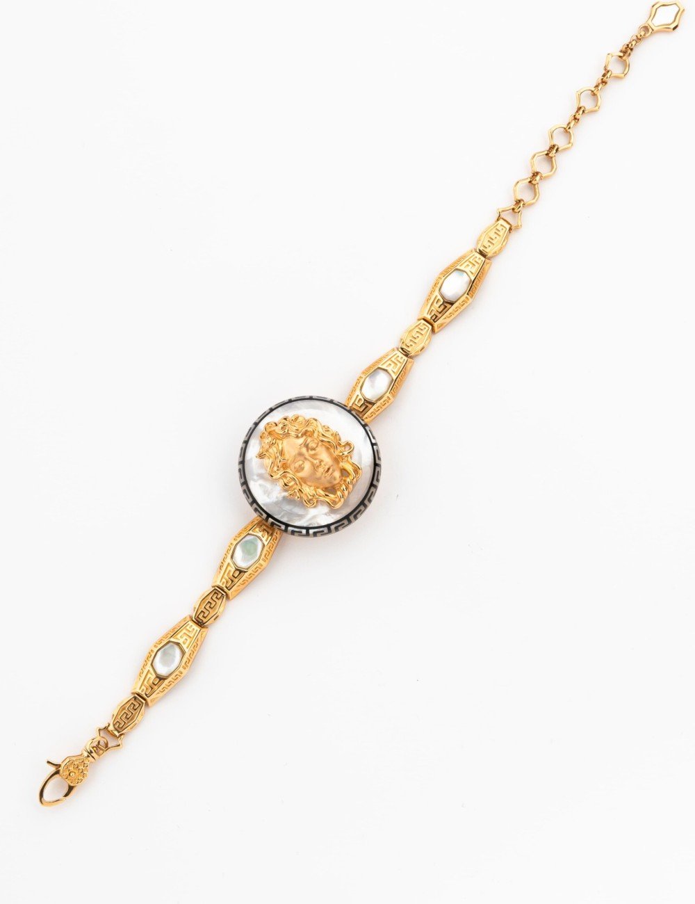 Браслет из золота c эмалью и перламутром