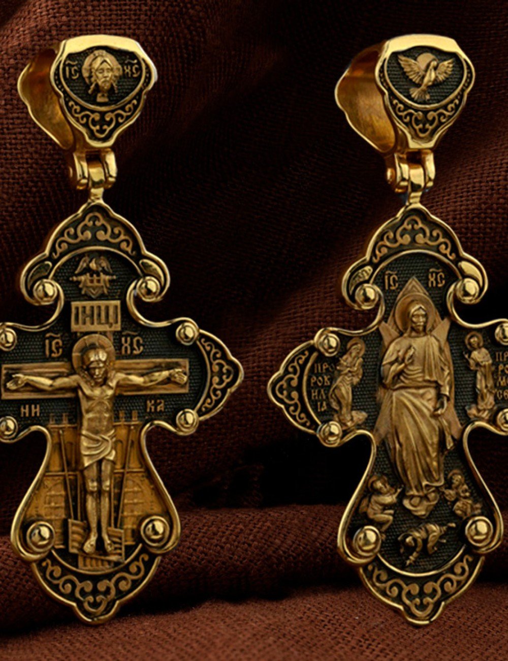 Крест из лимонного золота