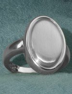 Кольцо из белого золота