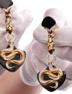 Серьги из лимонного золота c бриллиантами и ониксом