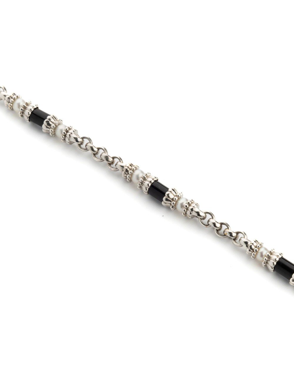 Браслет из белого золота c жемчугом и ониксом