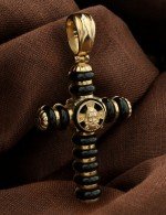 Крест из лимонного золота c ониксом