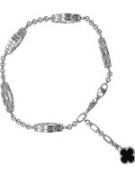 Браслет из белого золота c ониксом и перламутром