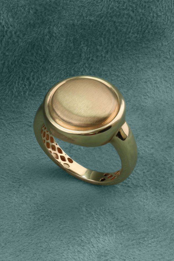 Кольцо из золота