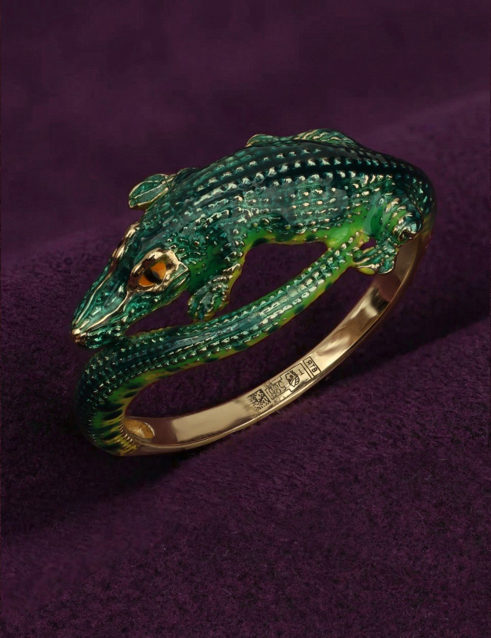 Кольцо из лимонного золота c эмалью