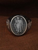 Кольцо из белого золота