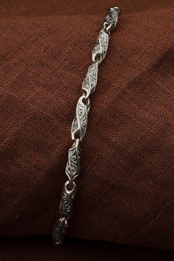 Браслет из белого золота