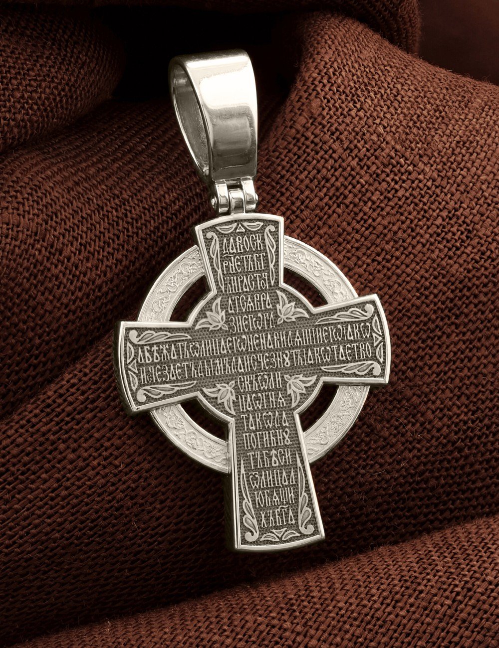 Крест из белого золота