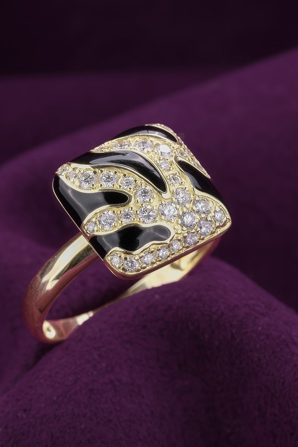 Кольцо из лимонного золота c эмалью и бриллиантами