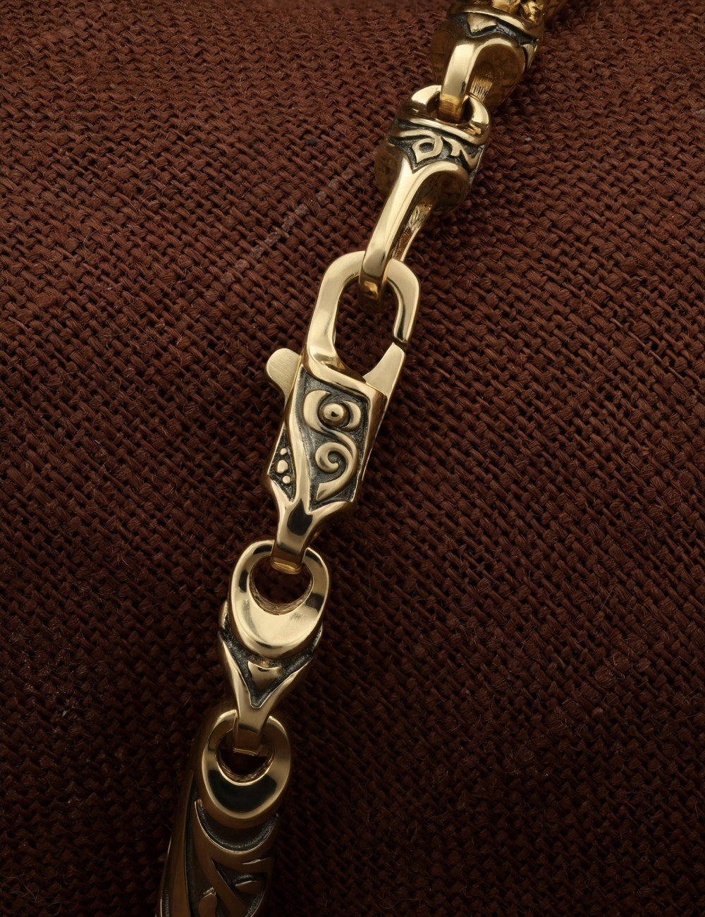 Браслет из лимонного золота