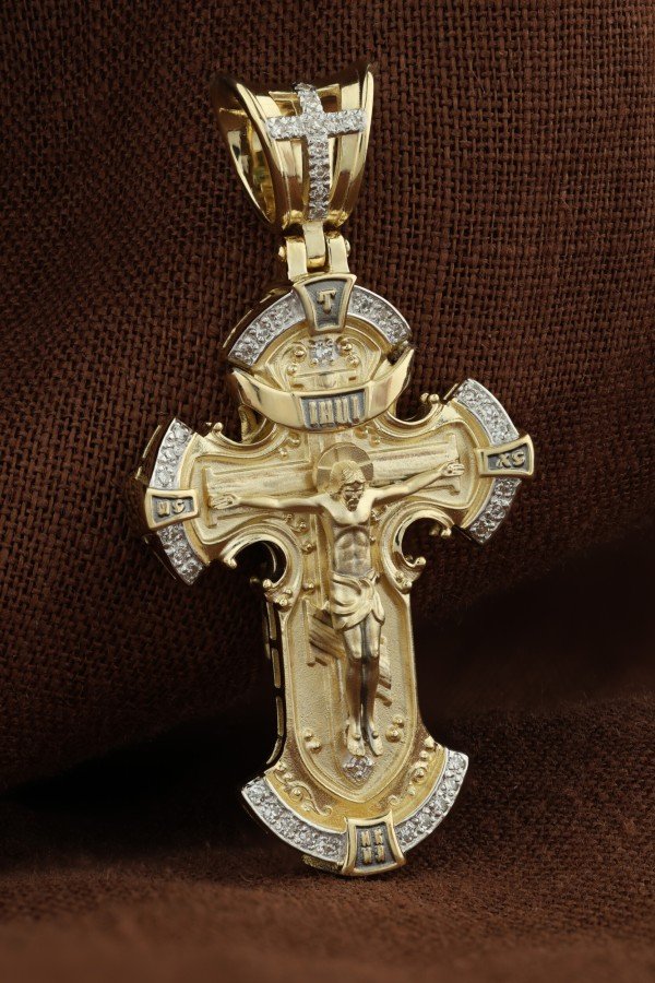 Крест из лимонного золота c бриллиантами