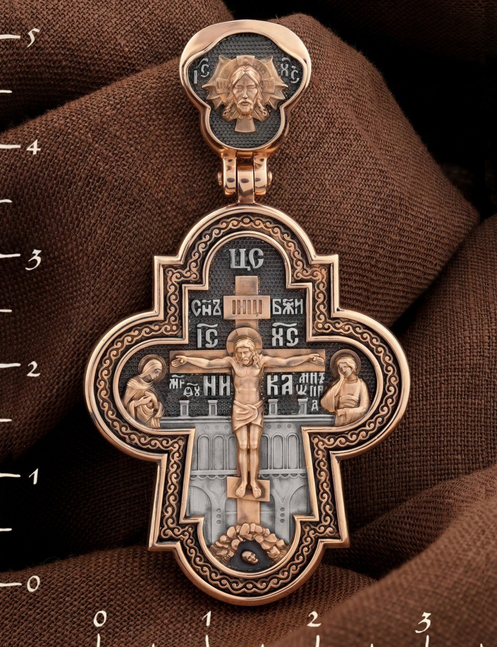 Крест из золота