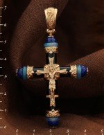 Крест из золота c ониксом, агатом и лазуритом