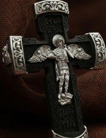 Крест из белого золота c эбеновым деревом