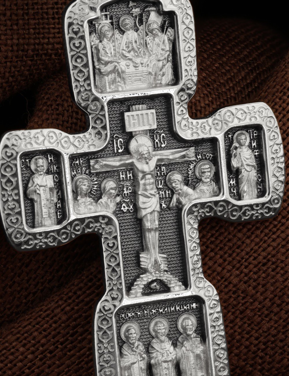 Крест из белого золота