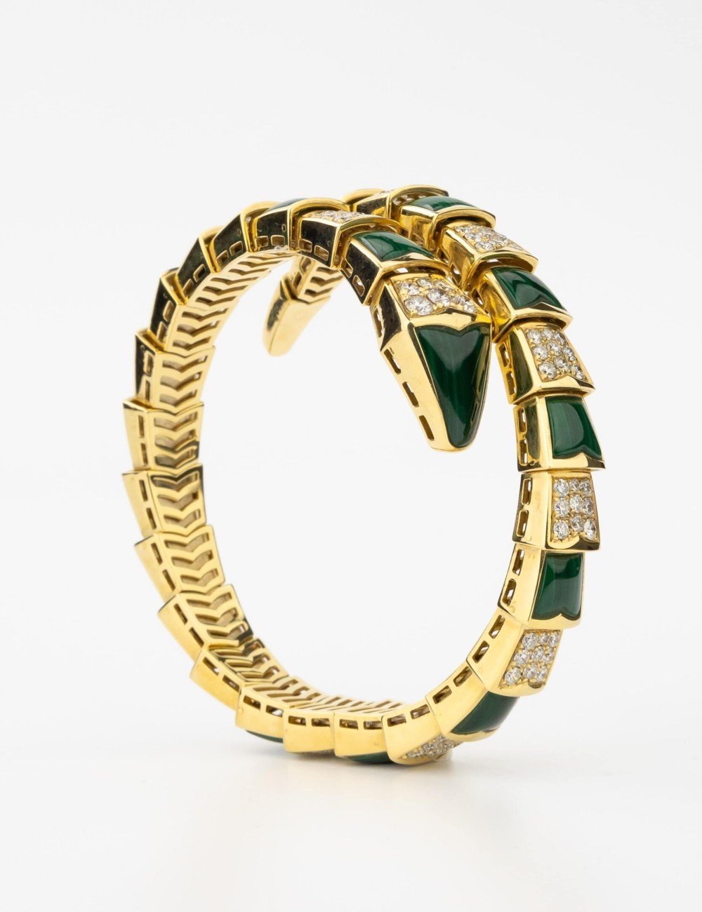 Браслет из лимонного золота c бриллиантами и малахитом