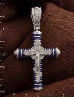 Крест из белого золота c лазуритом