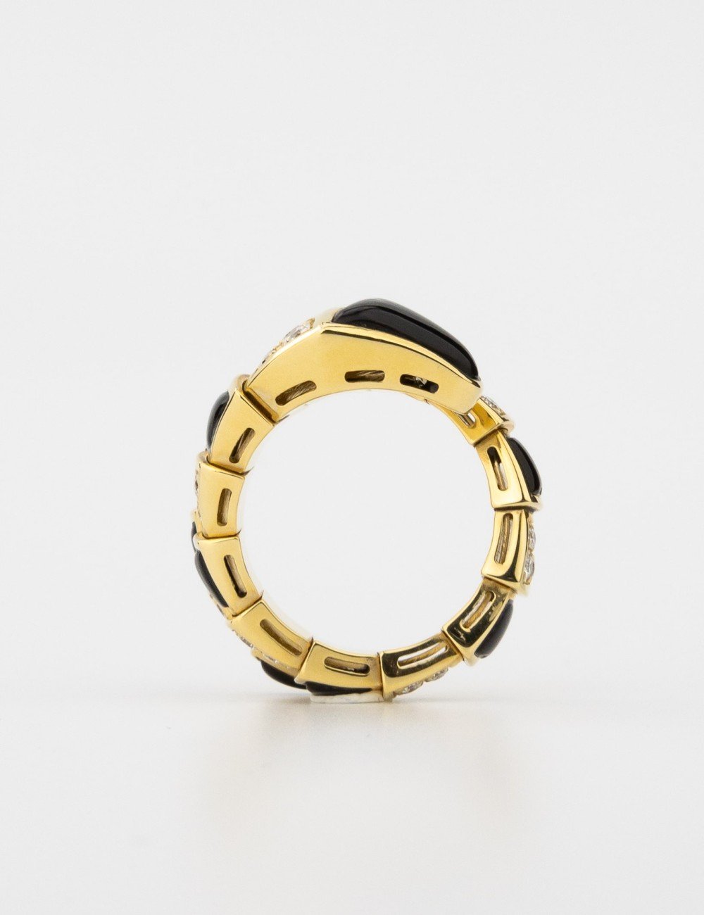 Кольцо из лимонного золота c бриллиантами и ониксом