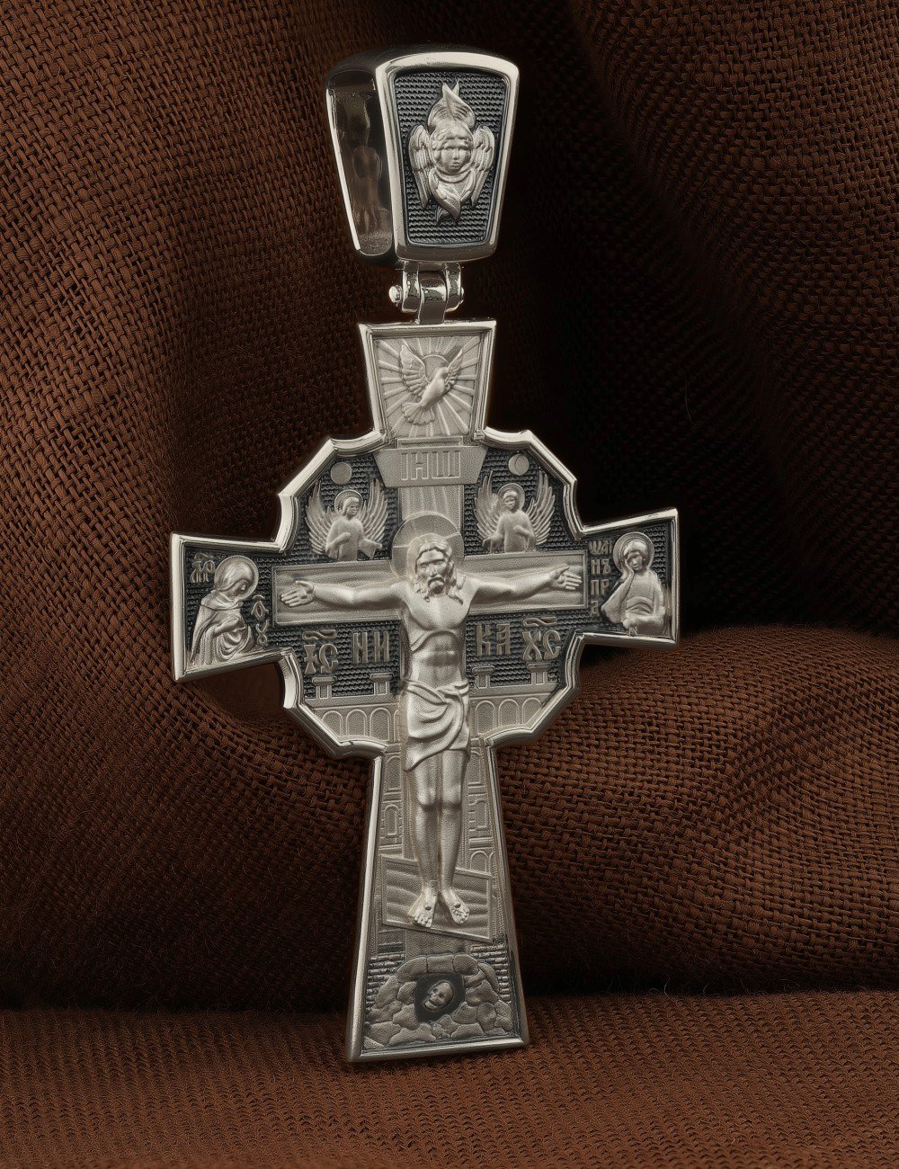 Крест из белого золота