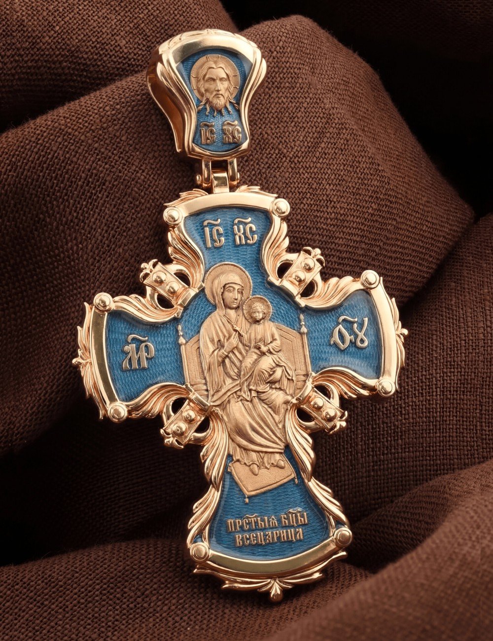 Крест из золота c эмалью