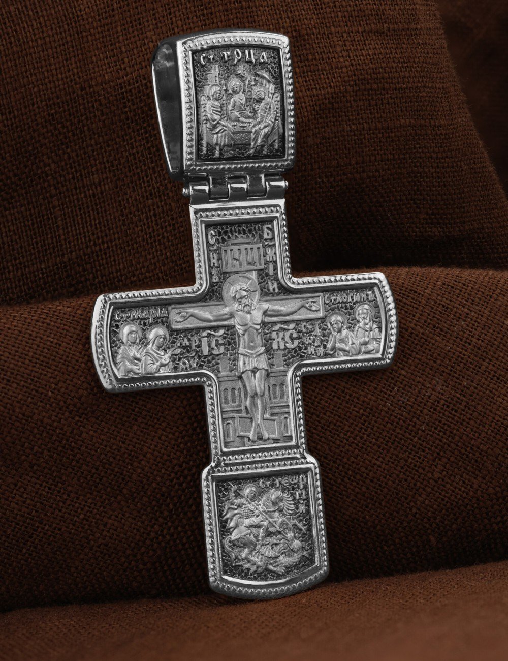 Крест из белого золота