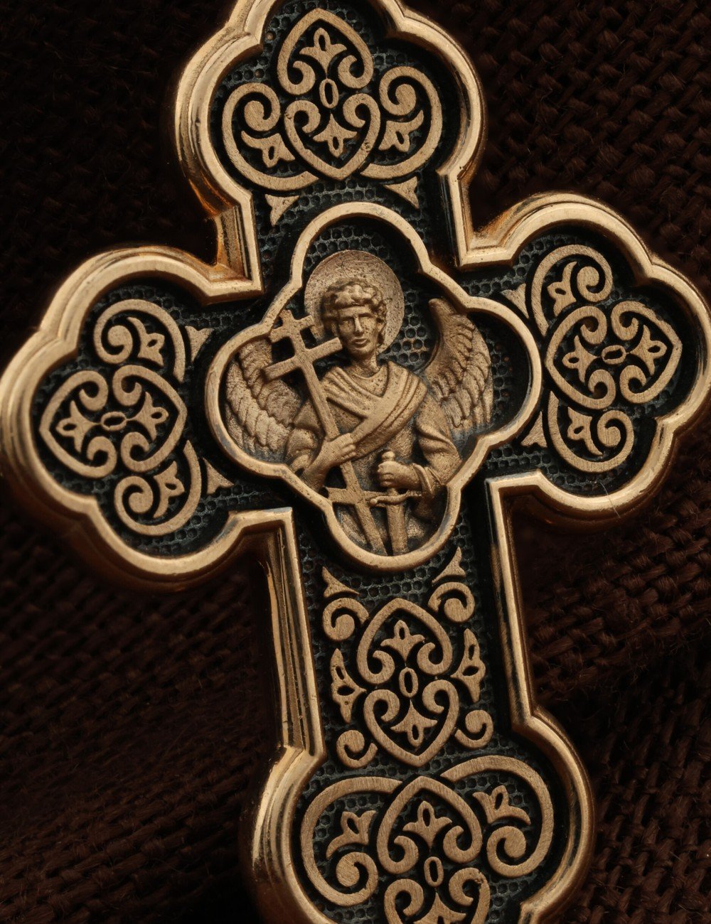 Крест из золота