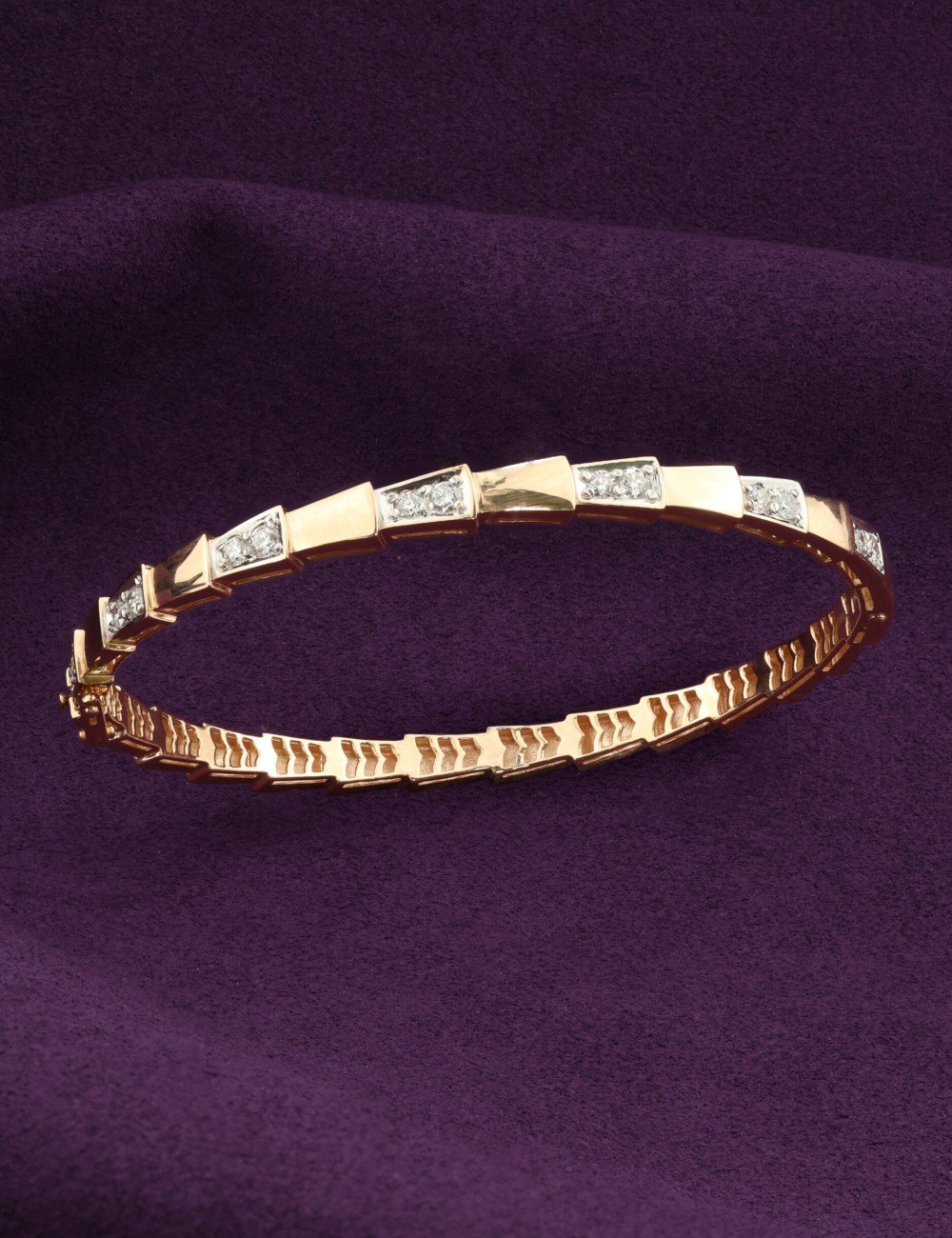 Браслет из золота c бриллиантами