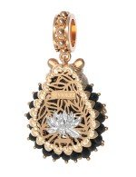 Подвеска из золота c эмалью и ониксом