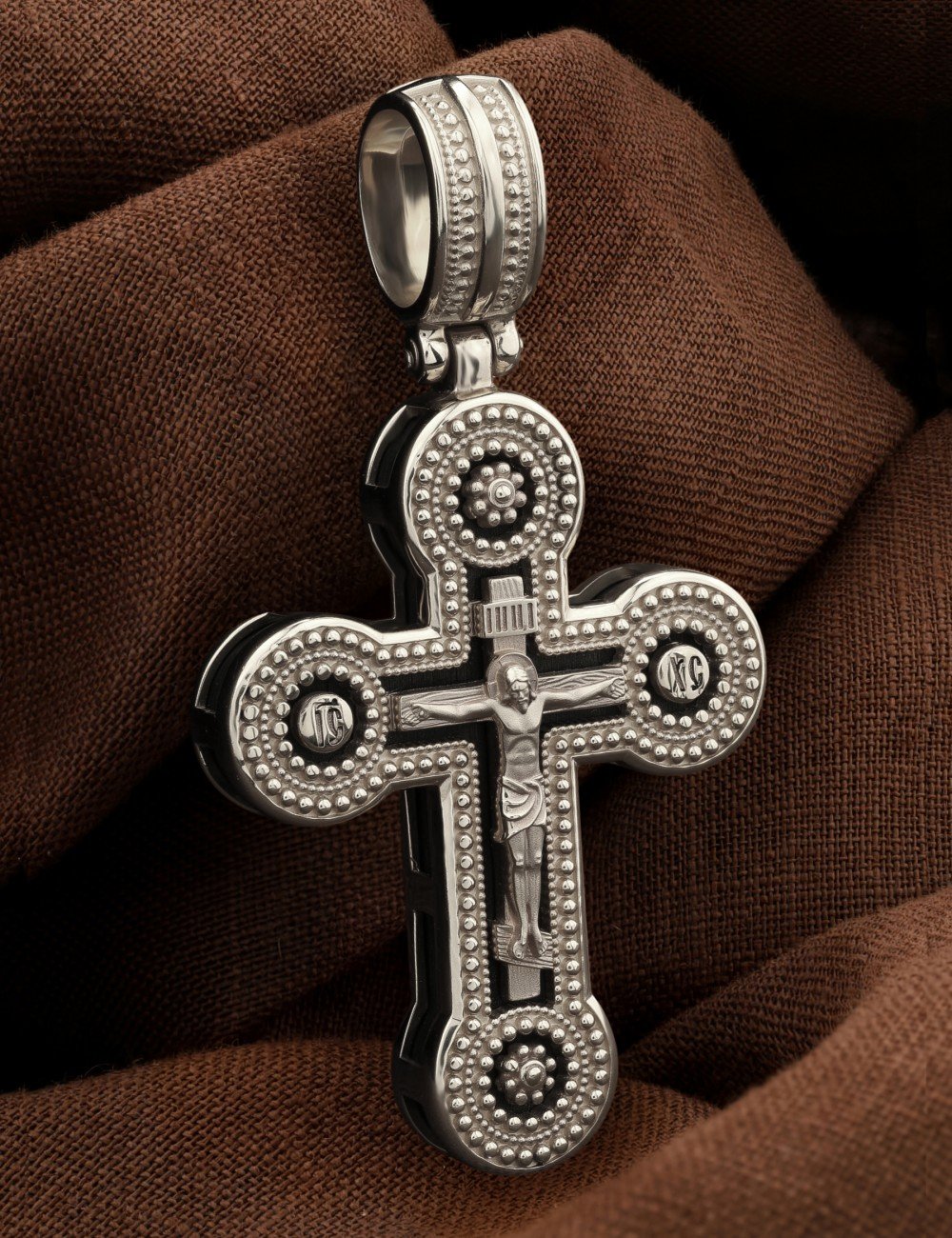 Крест из белого золота c эбеновым деревом