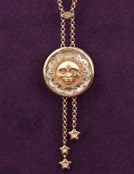 Колье из золота c ониксом и перламутром