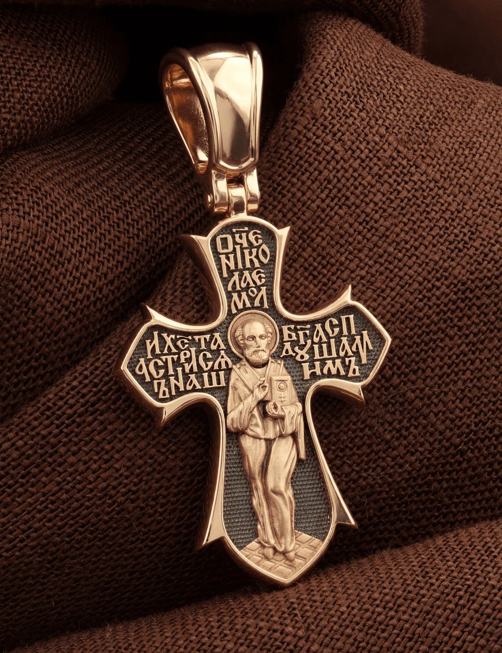 Крест из золота